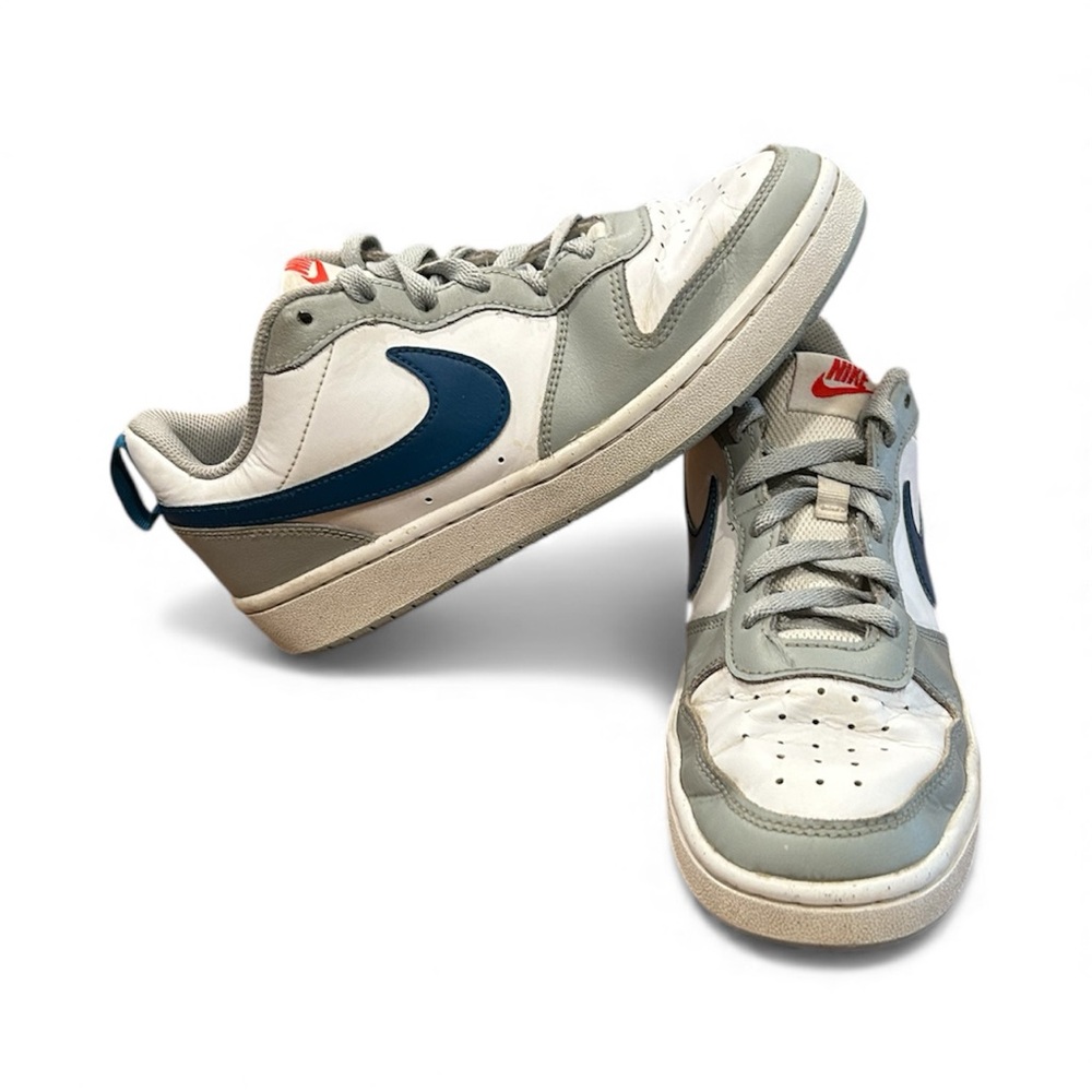 Nike Youth Sneakers | Size 6Y